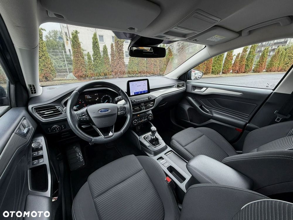 Ford Focus 1.0 EcoBoost Hybrid TITANIUM DESIGN - 11