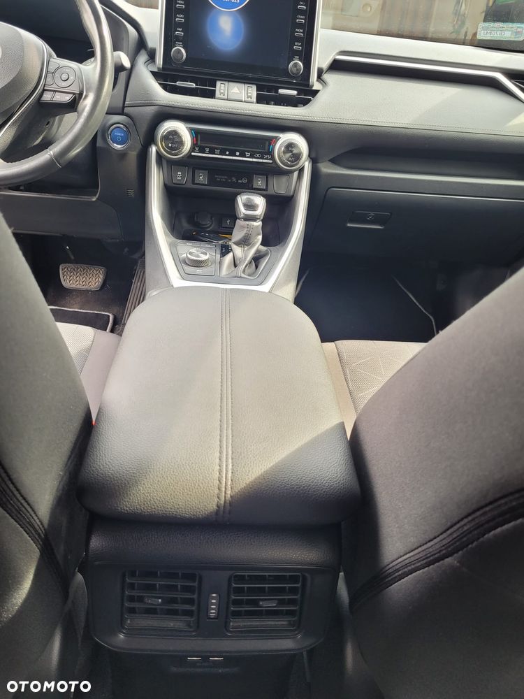 Toyota RAV4 - 12