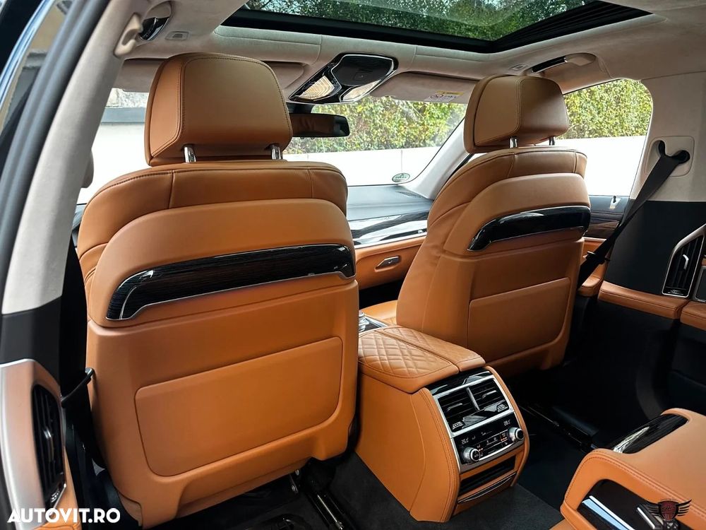 BMW Seria 7 730d xDrive MHEV - 27