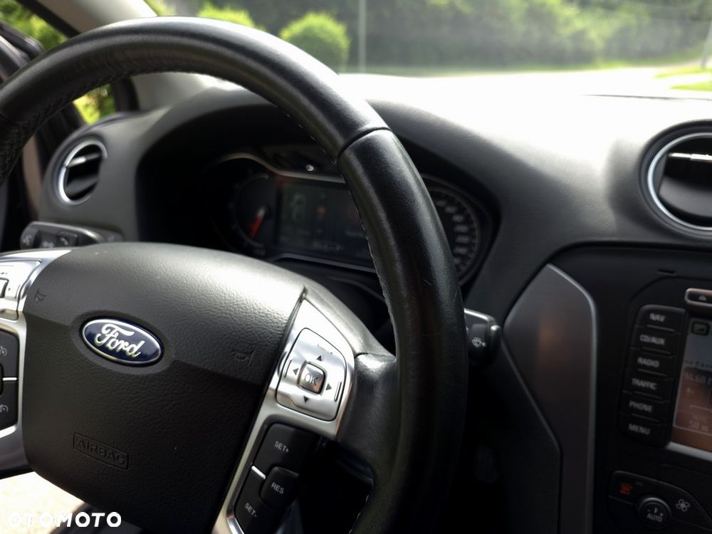 Ford Mondeo 2.0 TDCi Titanium - 24