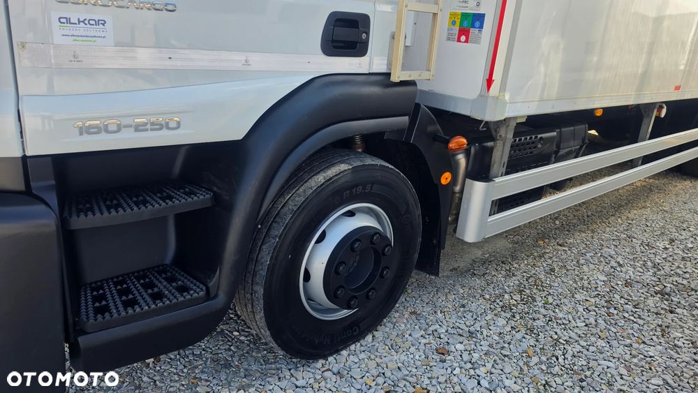 Iveco Eurocargo 160e25  Chłodnia 18epal  Winda  carrier1150 supra - 13