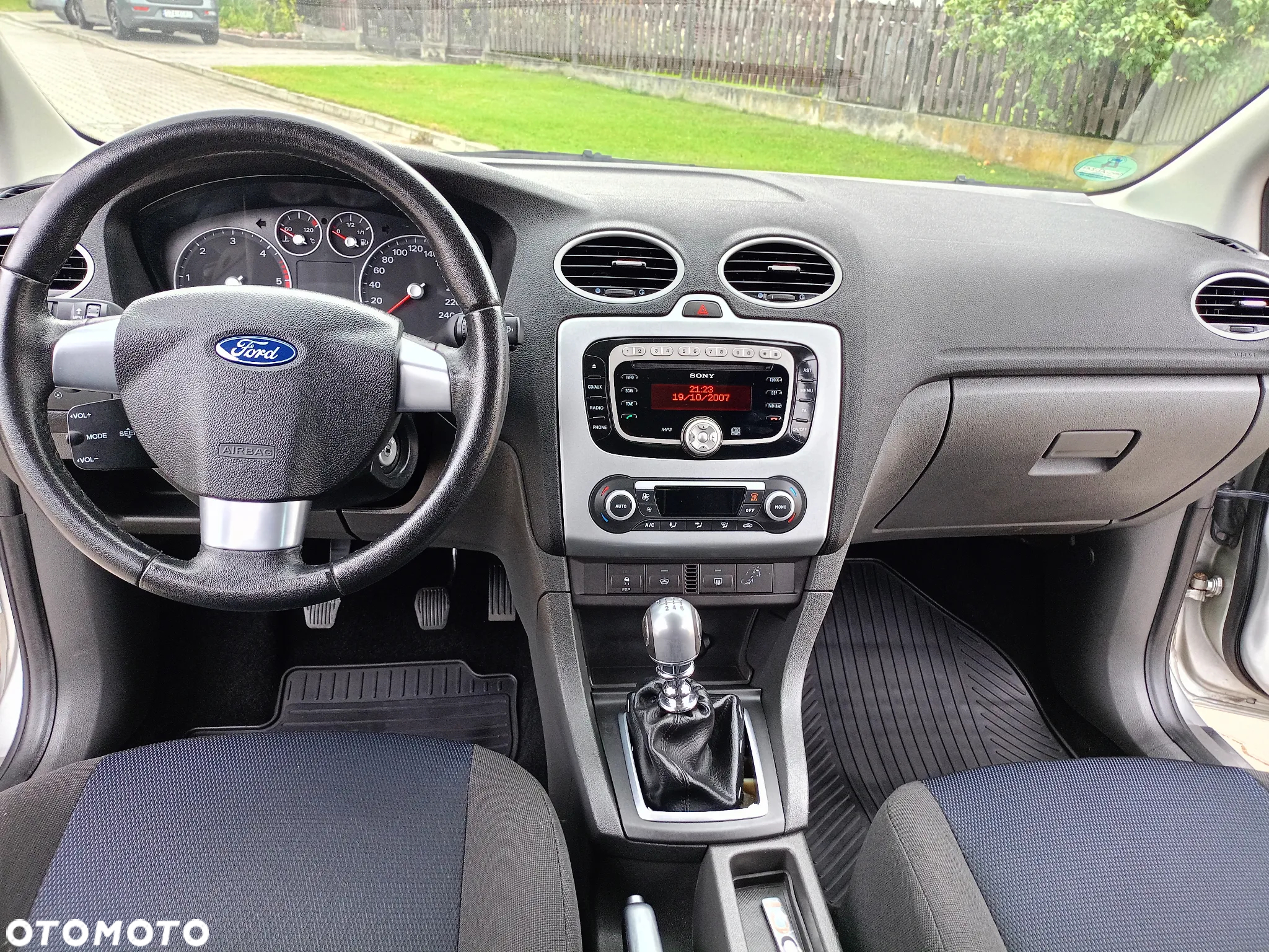 Ford Focus 2.0 TDCi Sport - 16