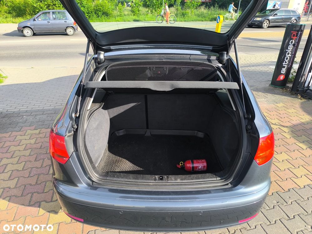 Audi A3 Sportback 1.6 S tronic Ambition - 19