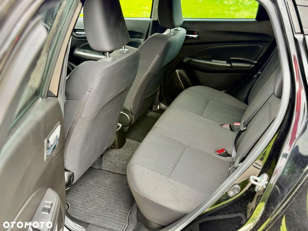 Suzuki Swift 1.2 Dualjet Hybrid CVT Comfort - 29
