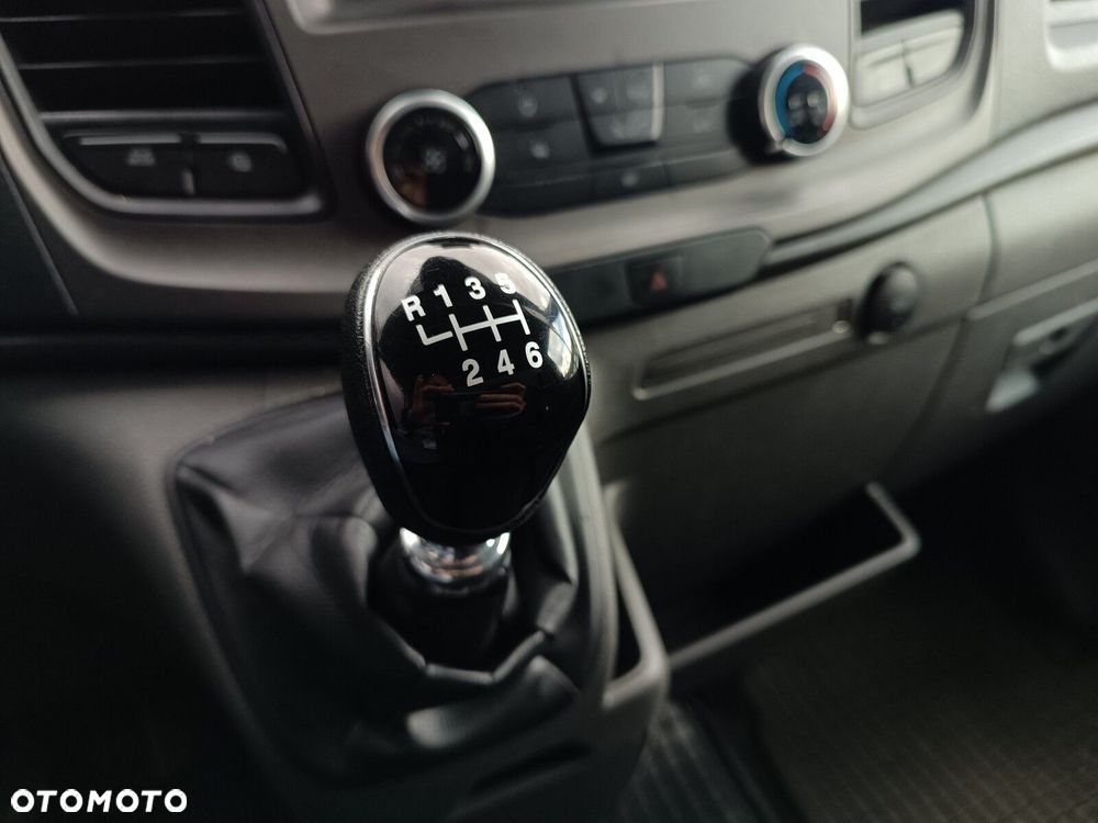 Ford transit Trend kontener z windą - 27