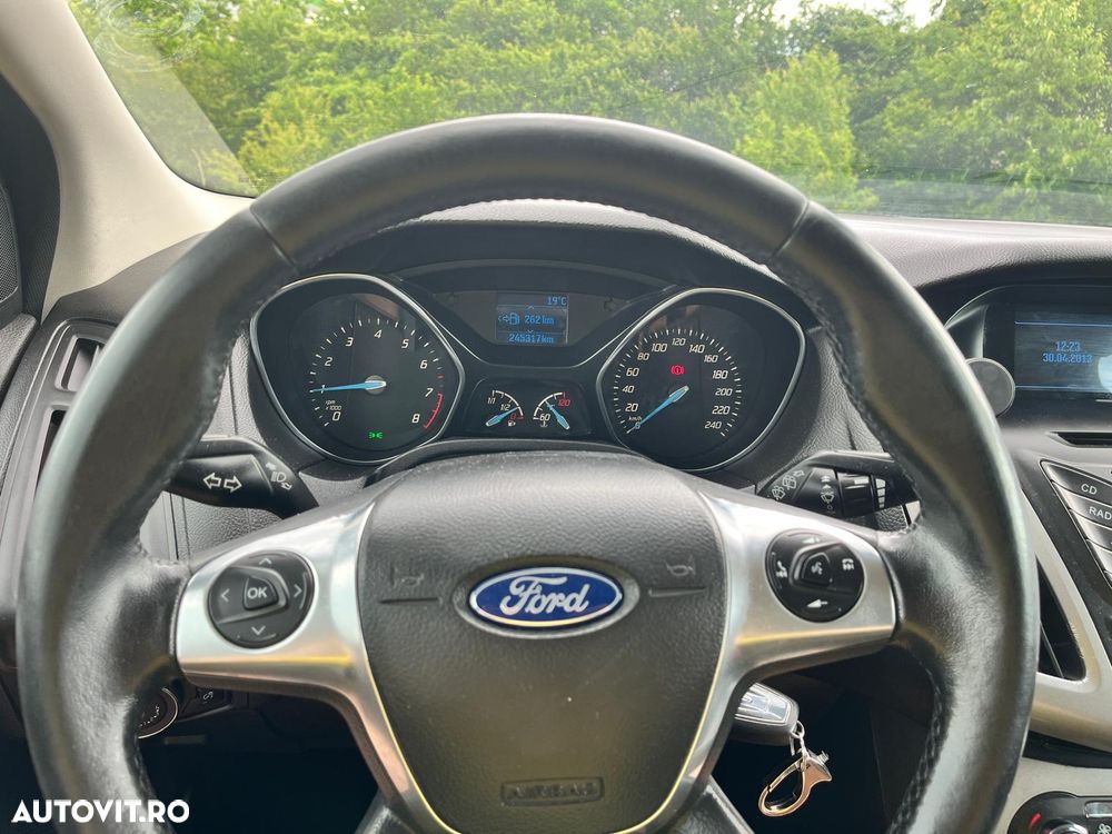 FORD Focus 2013 — imagine 9