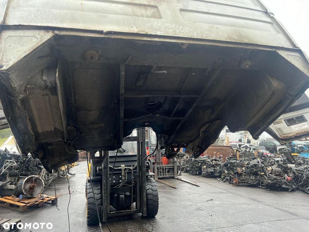 Kabina Iveco Daily II 2 !! TRANSPORT , BIAŁA , IMPORT !! - 10