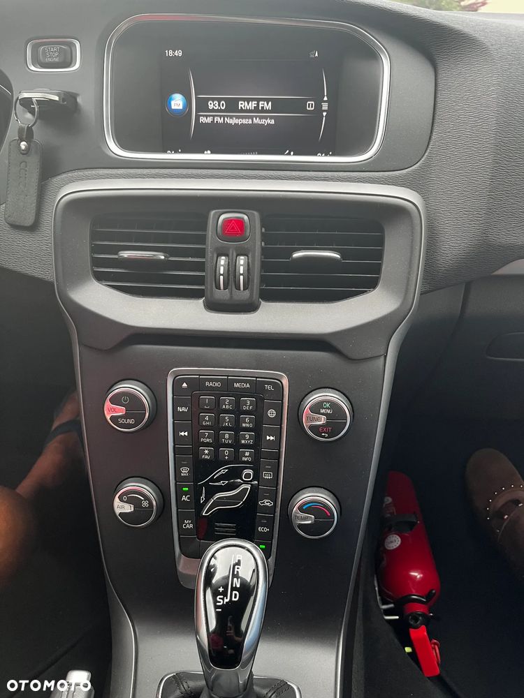 Volvo V40 D2 Geartronic Momentum - 9
