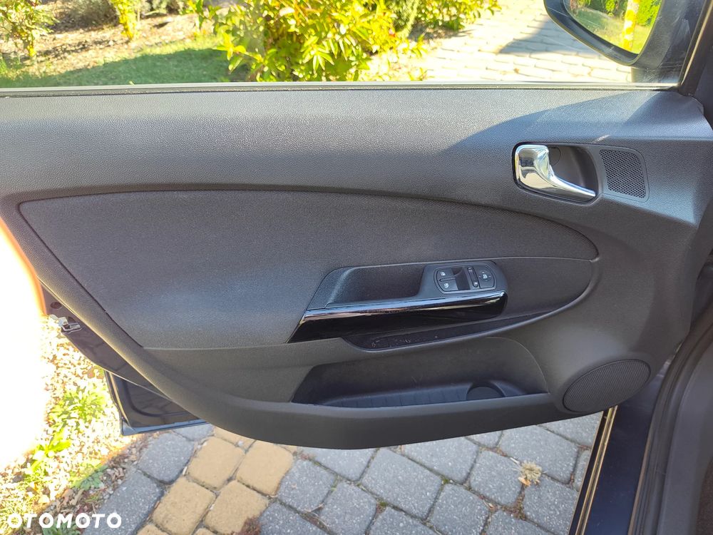 Opel Corsa - 22
