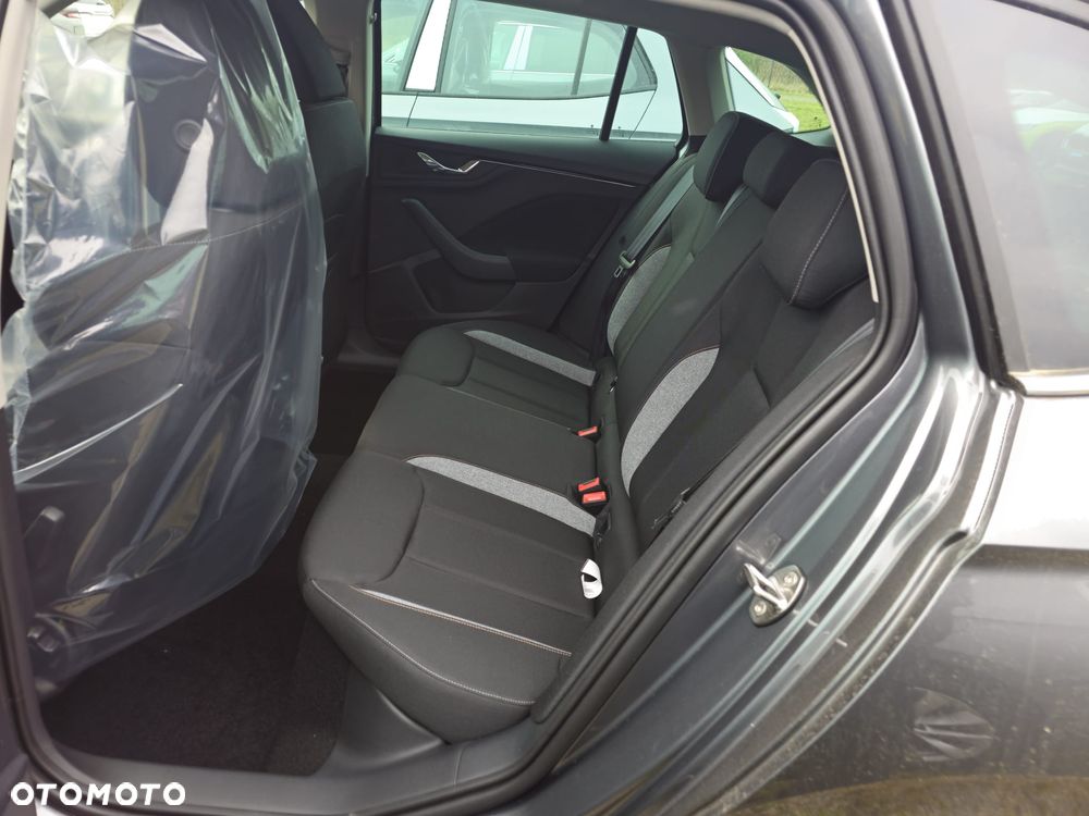 Skoda Scala 1.5 TSI Edition 130 DSG - 8