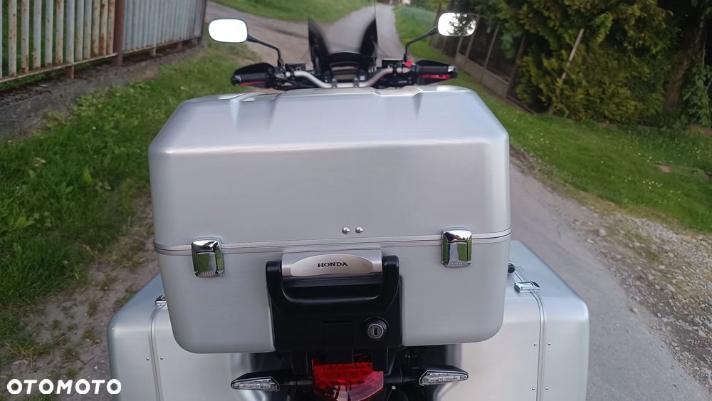 Honda VFR - 26
