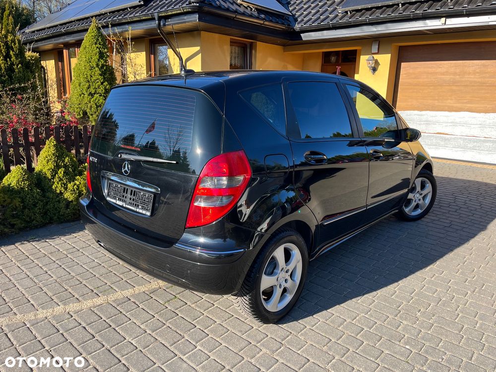 Mercedes-Benz Klasa A 170 BlueEFFICIENCY Avantgarde - 21