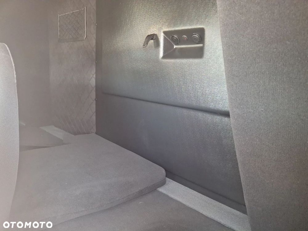 Toyota Proace Max - 10