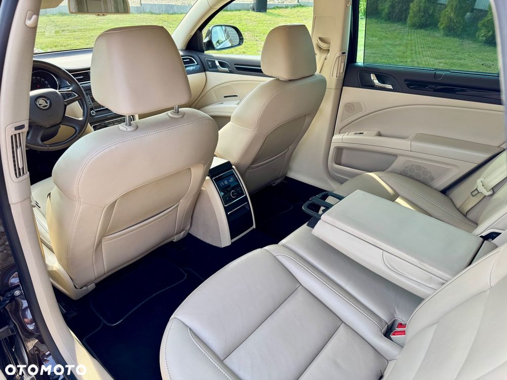 Skoda Superb 2.0 TDI L&K - 7