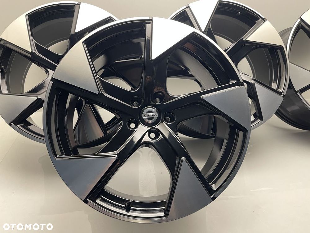FELGI VOLVO EX90 32134889 / 32134890 22 - 3