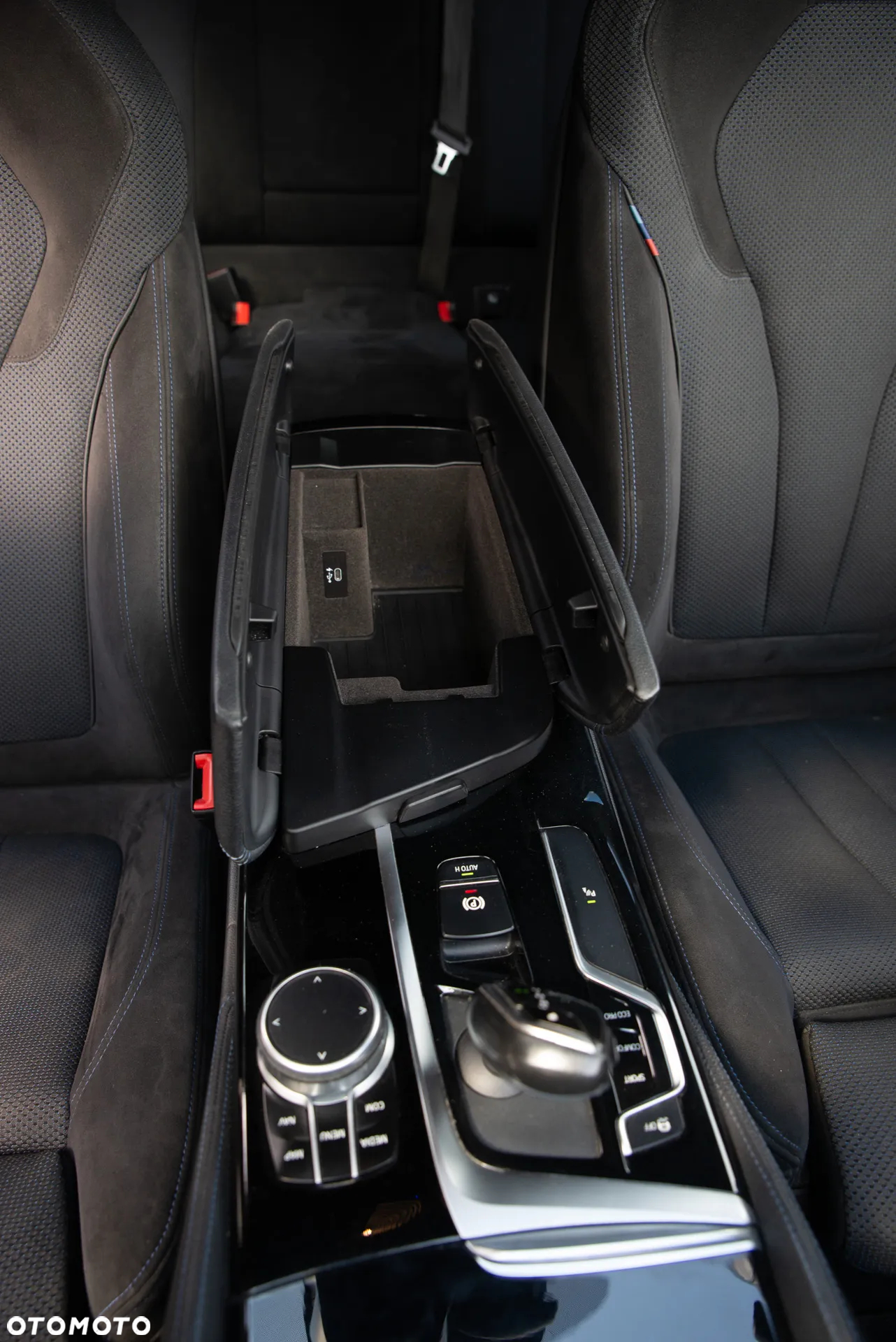 BMW Seria 5 520d xDrive - 15