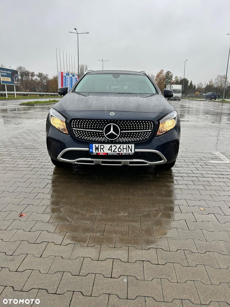 Mercedes-Benz GLA 250 4-Matic - 3