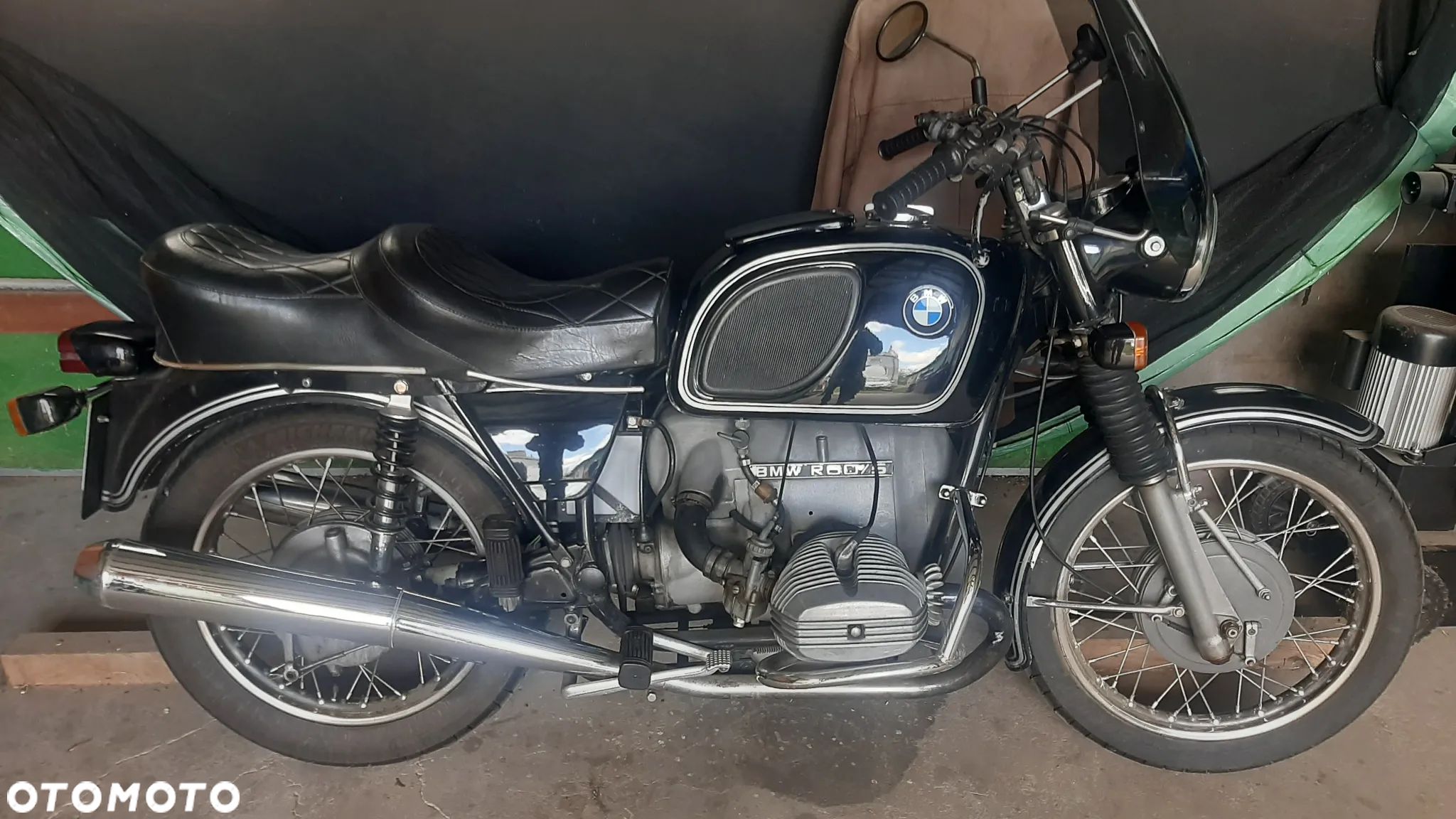 BMW R - 1