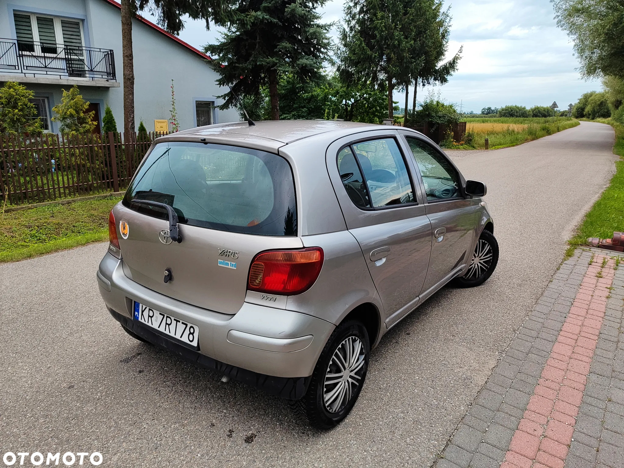 Toyota Yaris 1.0 Luna - 2