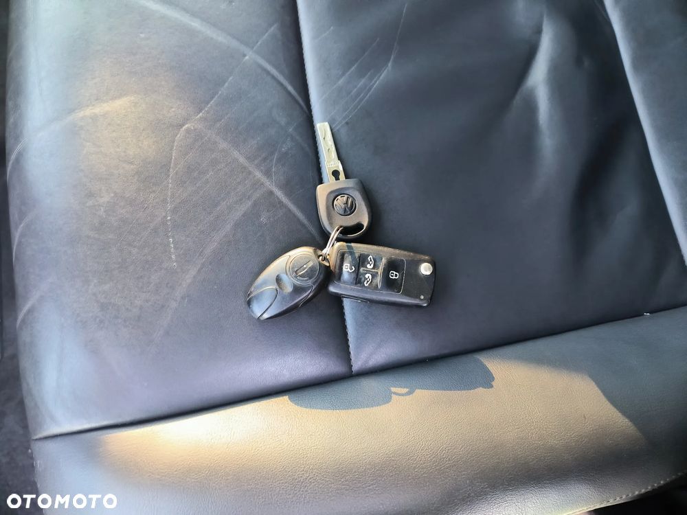 Volkswagen Multivan - 18