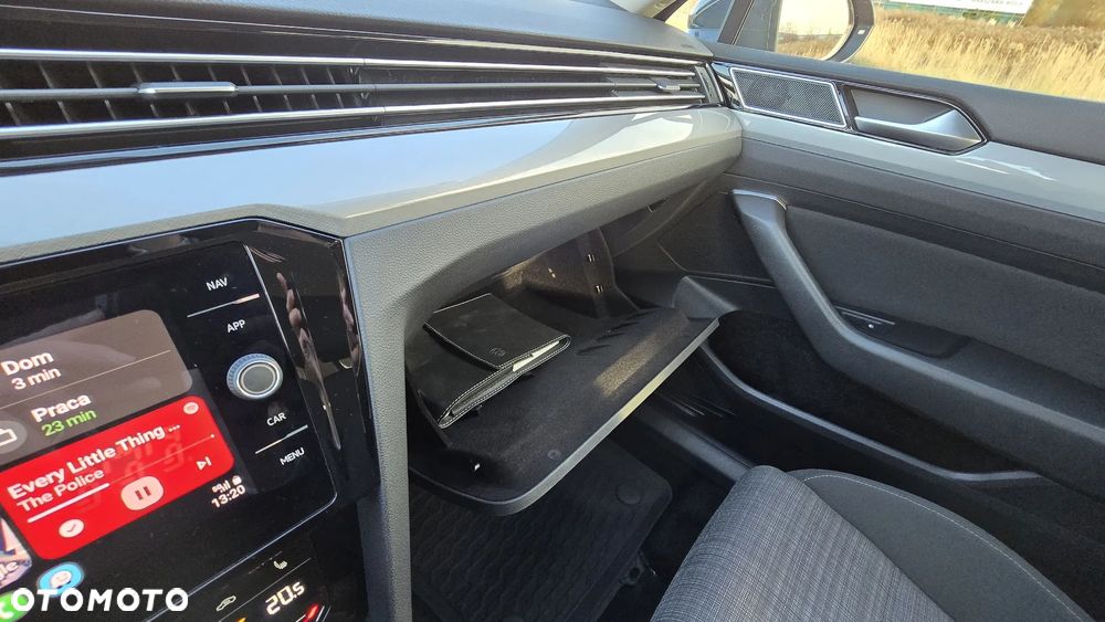 Volkswagen Passat - 39