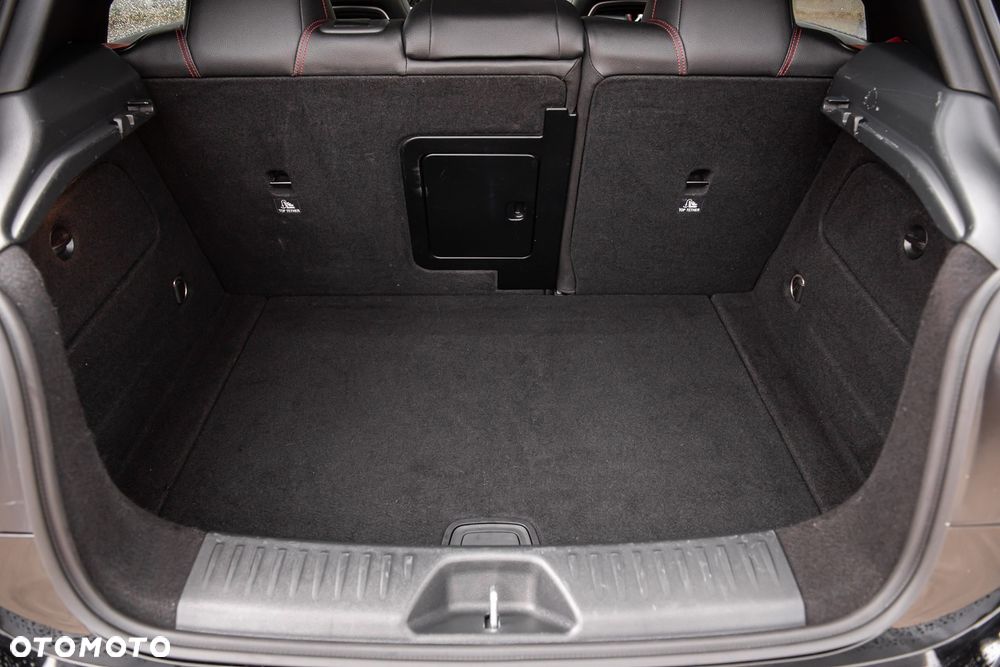 Mercedes-Benz Klasa A 250 4-Matic AMG Line - 30