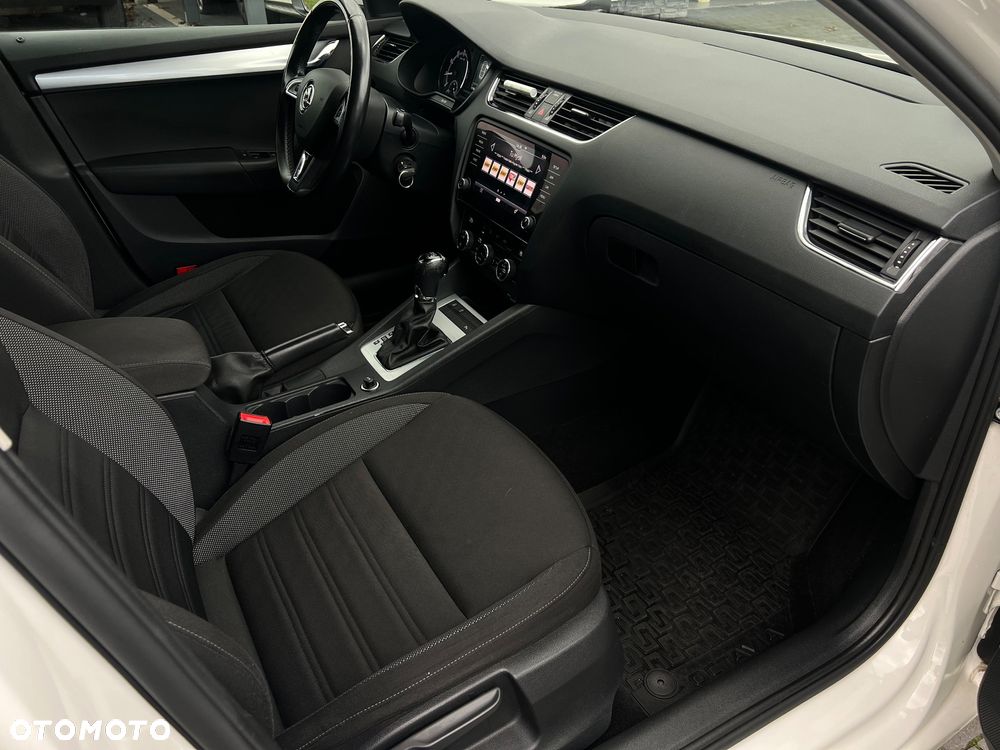 Skoda Octavia 1.4 TSI Style DSG - 9