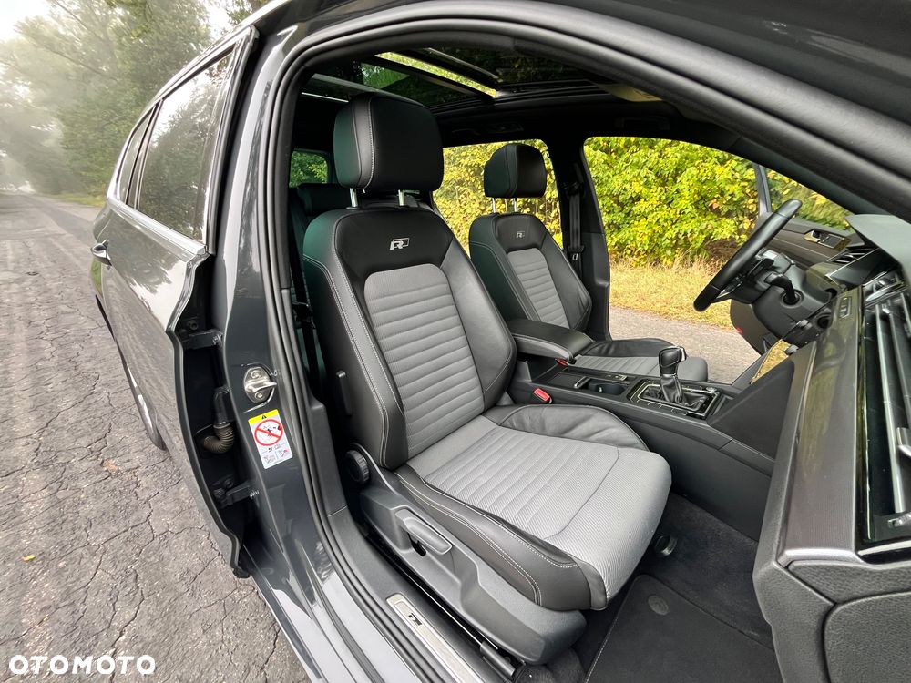 Volkswagen Passat - 11