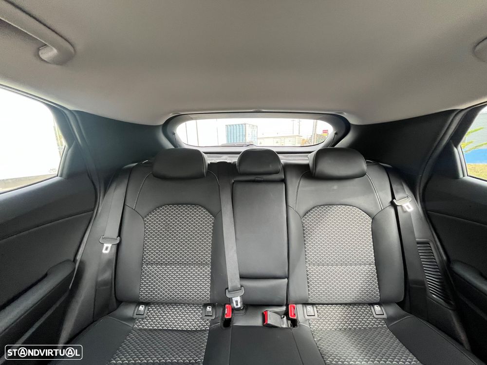 Kia XCeed 1.6 GDi PHEV Drive - 46