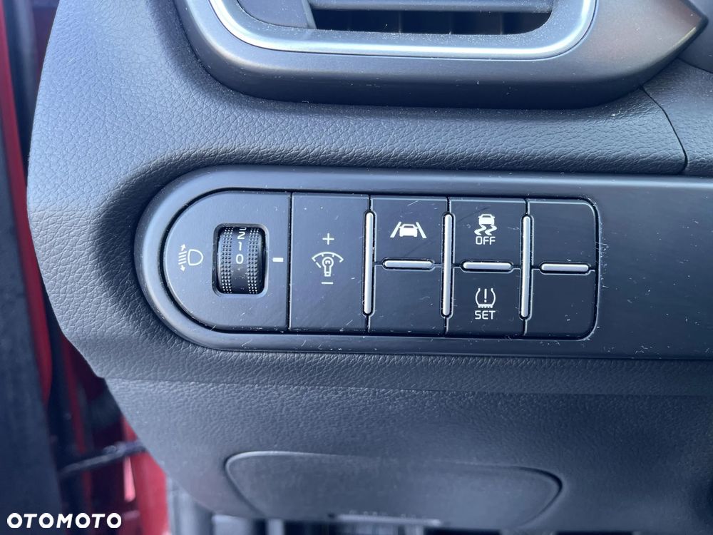 Kia XCeed 1.5 T-GDI M - 22