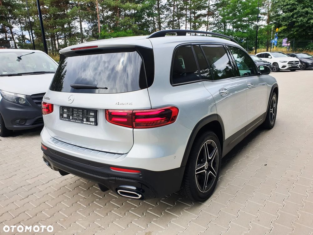 Mercedes-Benz GLB 200 d 4-Matic AMG Line 8G-DCT - 6