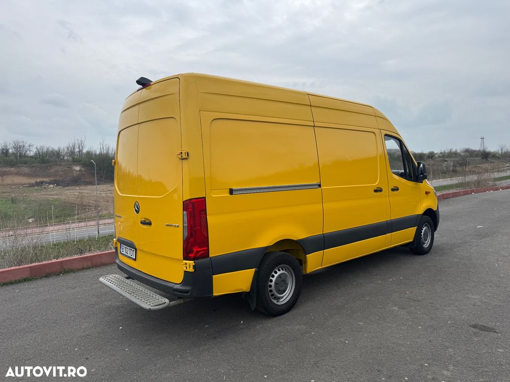 Mercedes-Benz Sprinter - 16