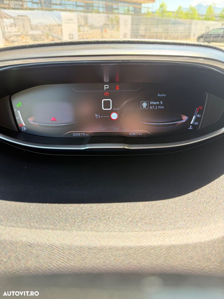 Peugeot 5008 - 17