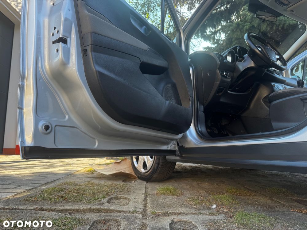 Ford Tourneo Courier 1.0 EcoBoost S&S Ambiente - 20