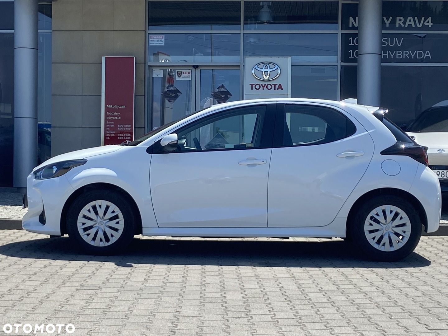 Toyota Yaris - 4