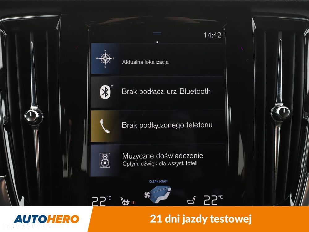 Volvo V90 Cross Country - 20
