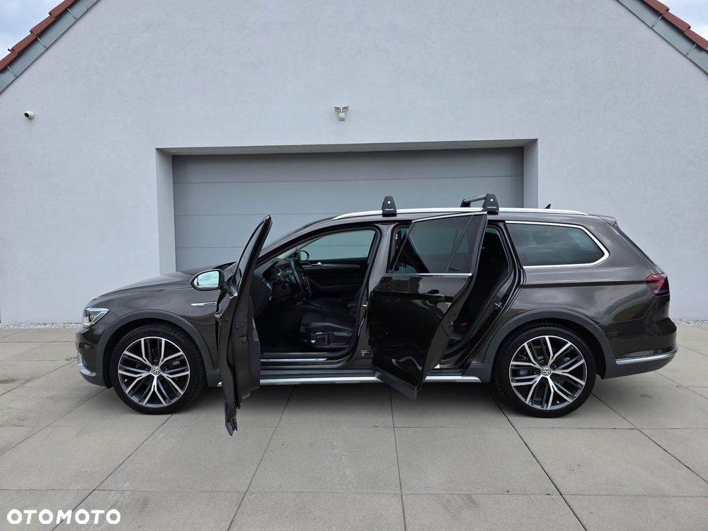Volkswagen Passat 2.0 TDI BMT 4Mot Highline DSG - 11