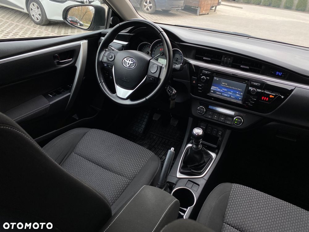 Toyota Corolla 1.6 Premium - 7