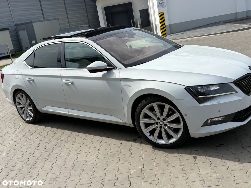 Skoda Superb 2.0 TDI 4x4 L&K DSG - 20