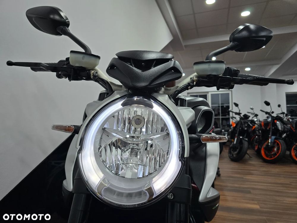 MV AGUSTA Brutale - 22