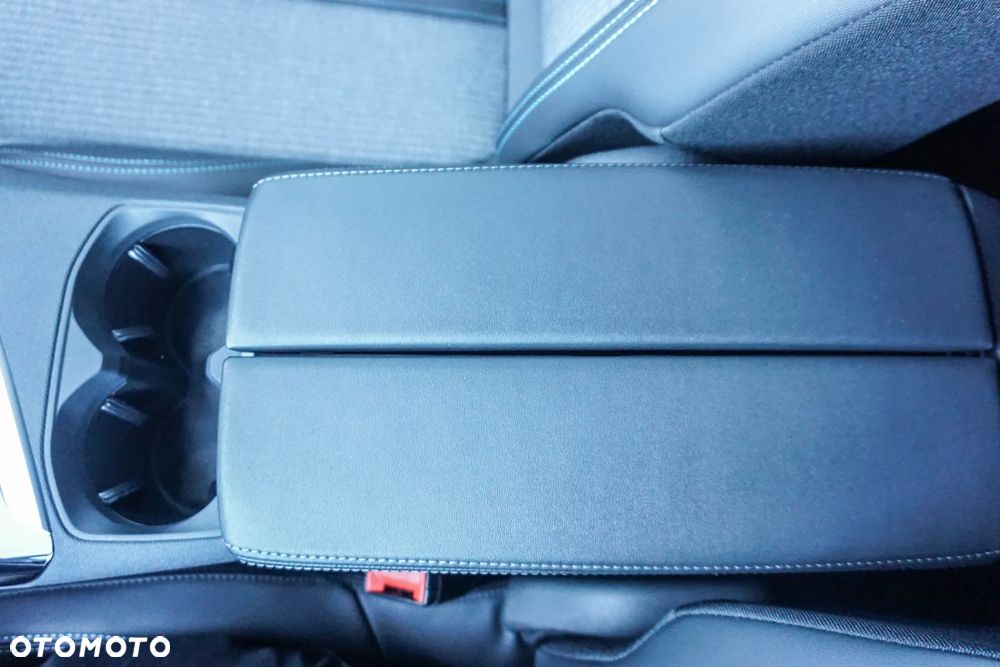 Peugeot 3008 1.6 PureTech Hybrid PHEV Allure Pack S&S EAT8 - 22