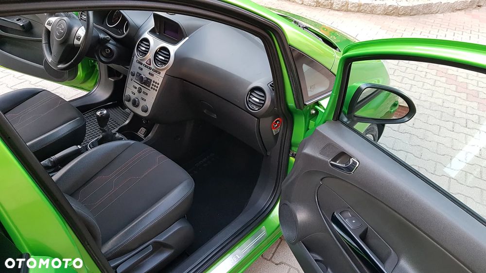 Opel Corsa 1.4 16V Enjoy - 20