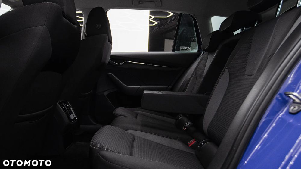 Skoda Octavia 2.0 TDI Ambition DSG - 15