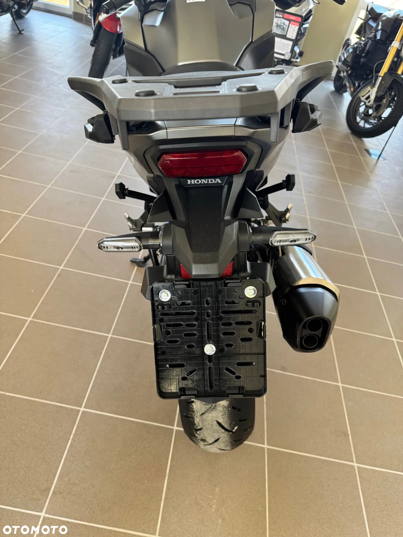 Honda NT - 18