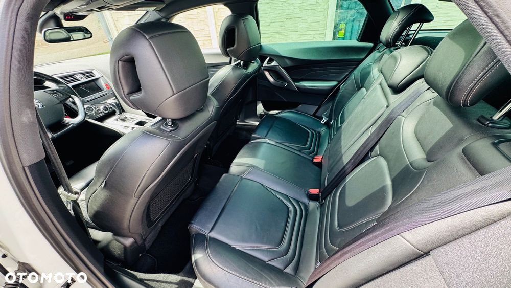 Citroën DS5 2.0 BlueHDi SportChic - 28