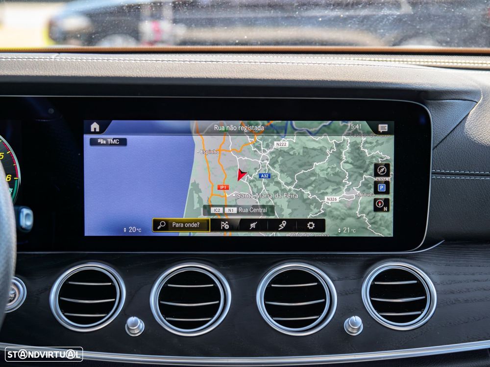 Mercedes-Benz E 300 de 9G-TRONIC AMG Line - 33