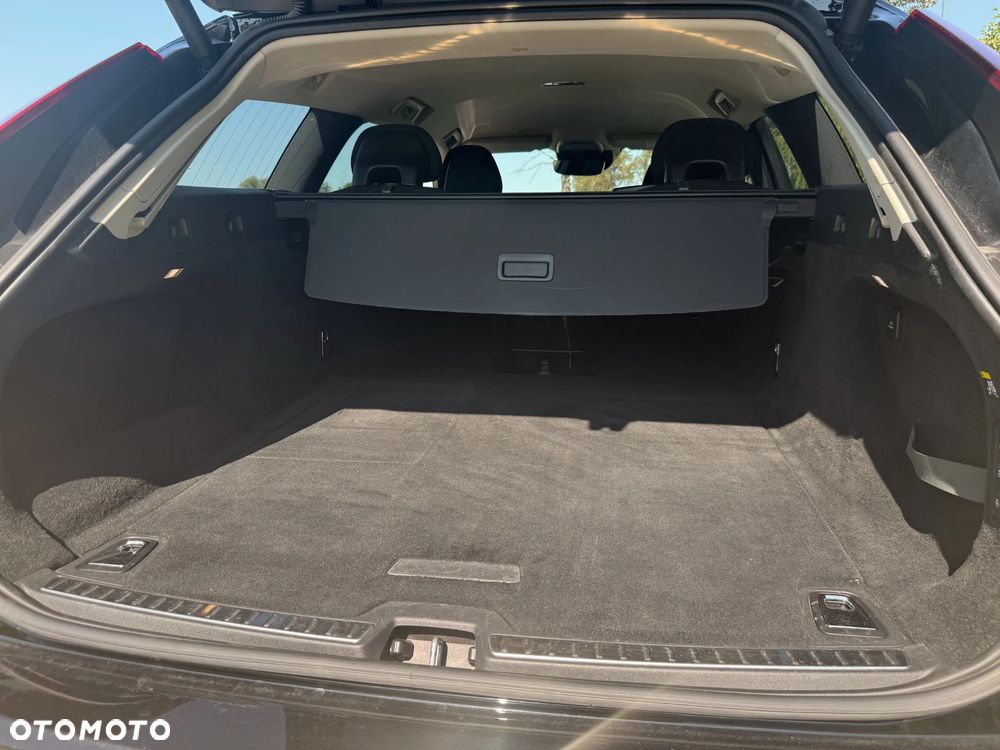 Volvo V90 D4 Momentum - 14
