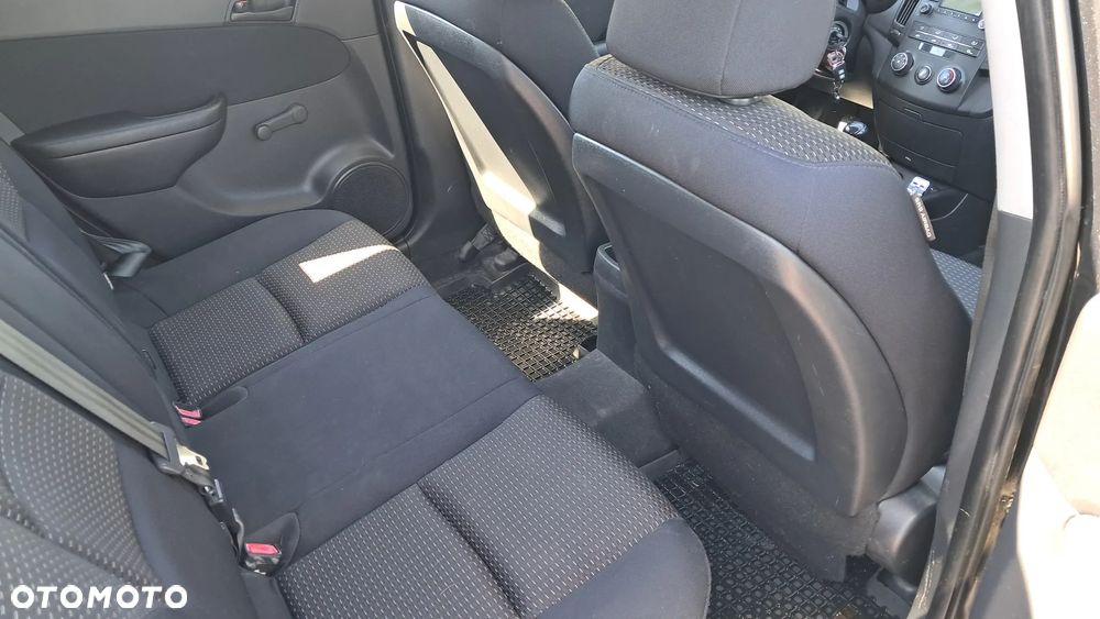 Hyundai i30 1.6 CRDi Classic + - 9