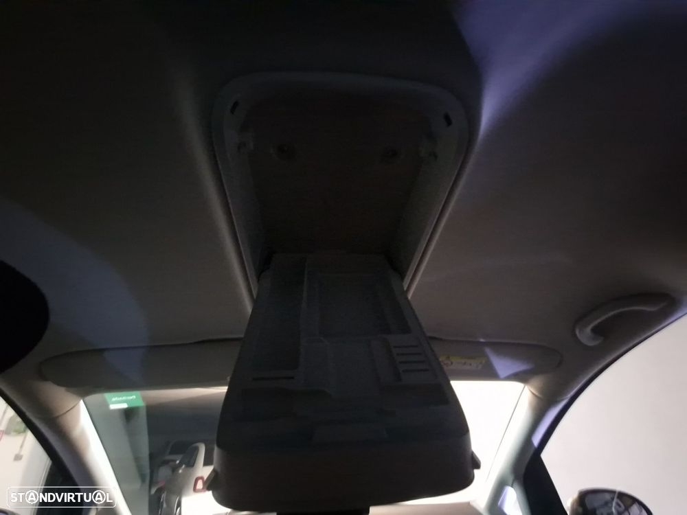 VW Sharan 1.4 TSI Highline DSG - 47