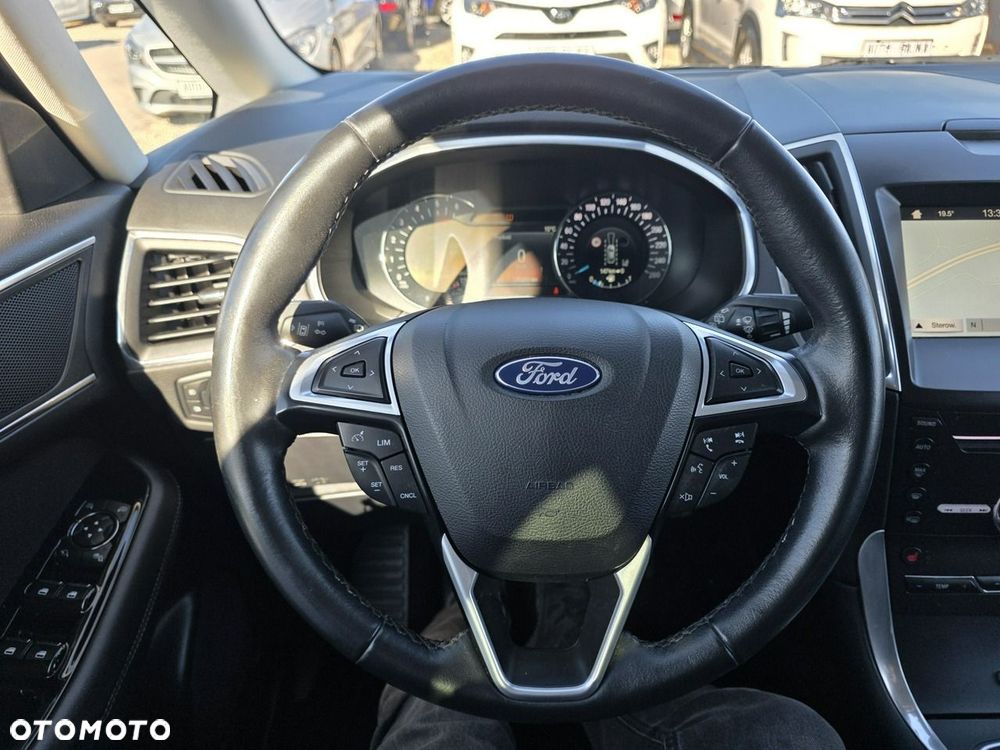 Ford Galaxy - 13